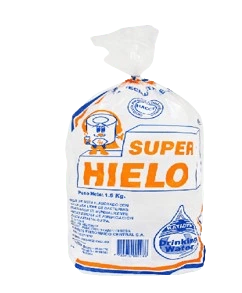Una bolsa de hielo de la empresa Super Hielo